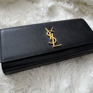 Saint Laurent Cassandre clutch black